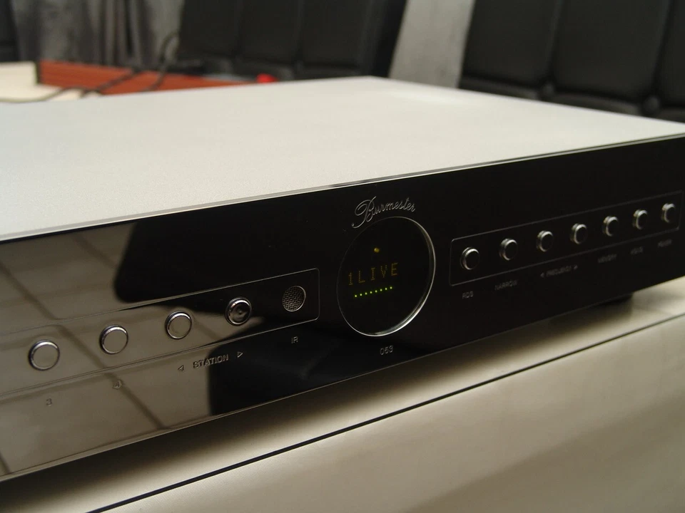 Burmester 053 RDS Stereo Digital FM Tuner - Bild 3 von 4