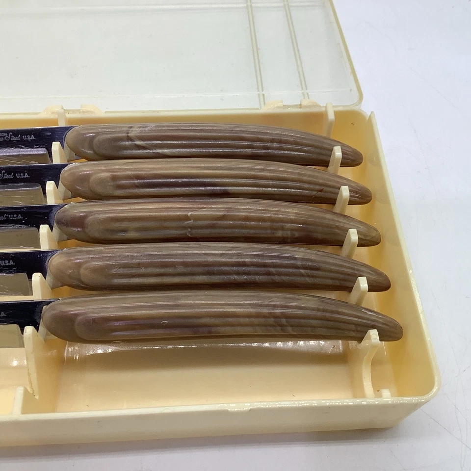 Juego de 5 cuchillos para carne Tel Tru sanitarios de acero inoxidable en estuche mangos marrones Foto 2 de 4