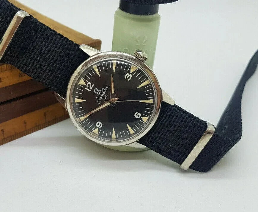 Omega — 1964 OMEGA SEAMASTER 30 CAL:286 BLACK DIAL MANUAL WIND MOVEMENT MAN'S / R093