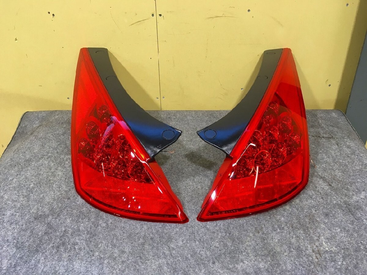 Nissan Z33 Fairlady Z 350Z Late model Tail Lights Rear Lamps set