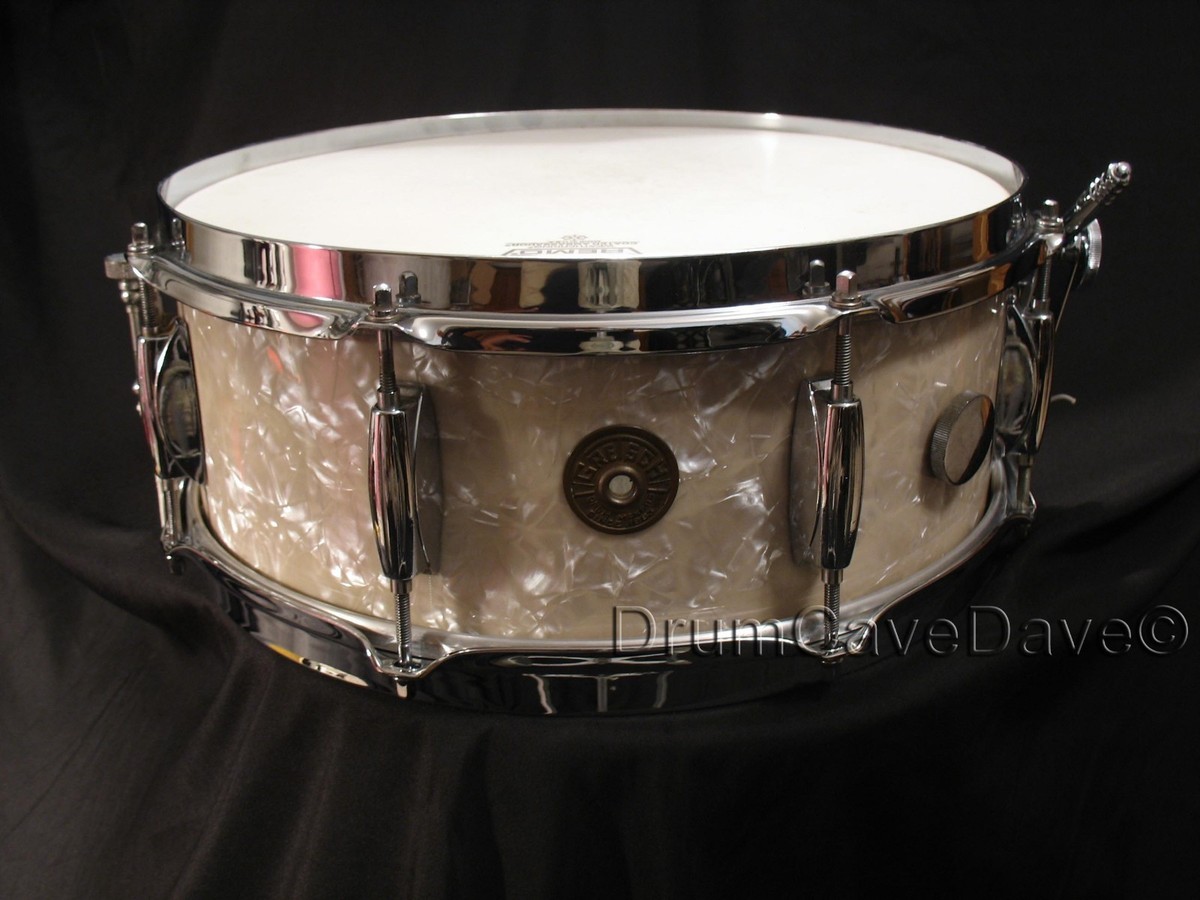 VINTAGE 1960s 5.5X14