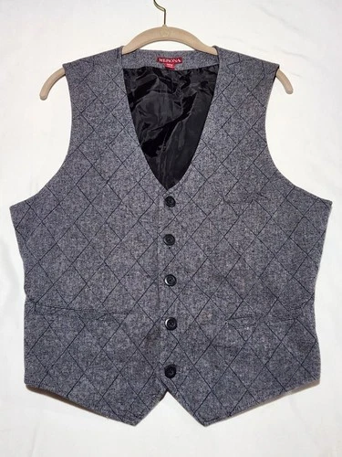 Merona Quilted Vest M Men Gray Black Plaid Button Front Lined Diamond Pattern - product listing photo