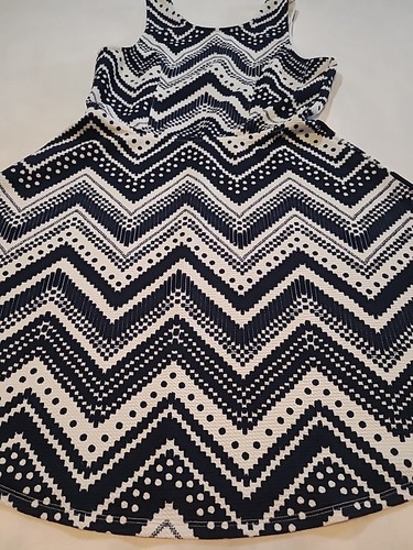Maurices Sun Dress Size Medium Black & White Sleeveless 1/4 Zipper Back Heavier - Picture 4 of 16