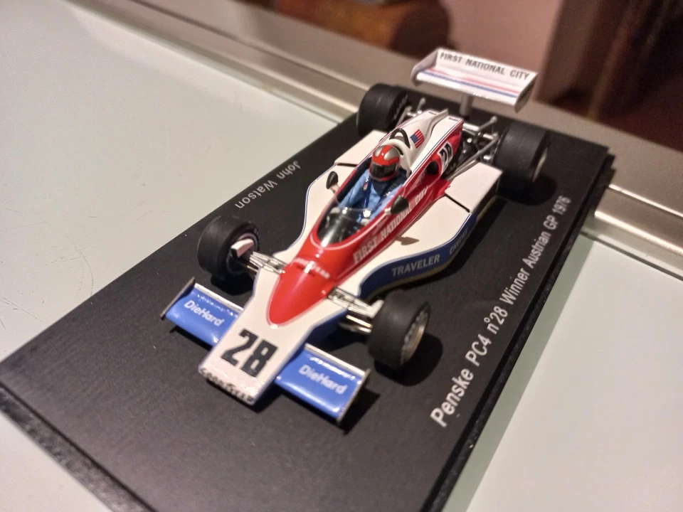 PENSKE PC4 #28 J.Watson Winner Austrian GP 1976 - Spark 1/43 Ref. S3370 - Immagine 3 di 4