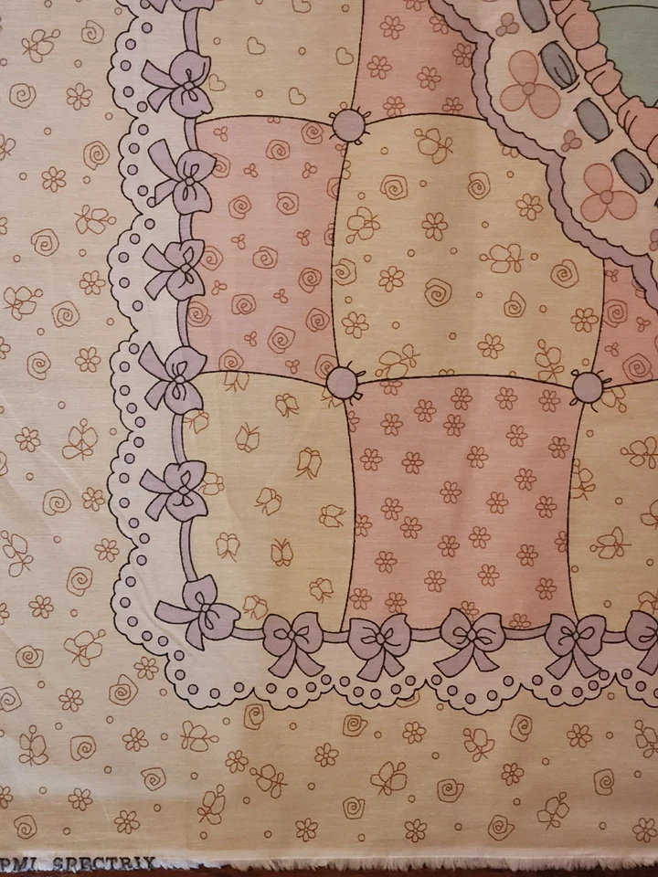 34-1/2" x 45" Amarillo Precious Moments Cuna Edredón Top Colgante Pared 100% Algodón Foto 3 de 3