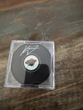 2017-18 Fanatics Under Wraps NHL Series 1 Autographed Hockey Puck 21