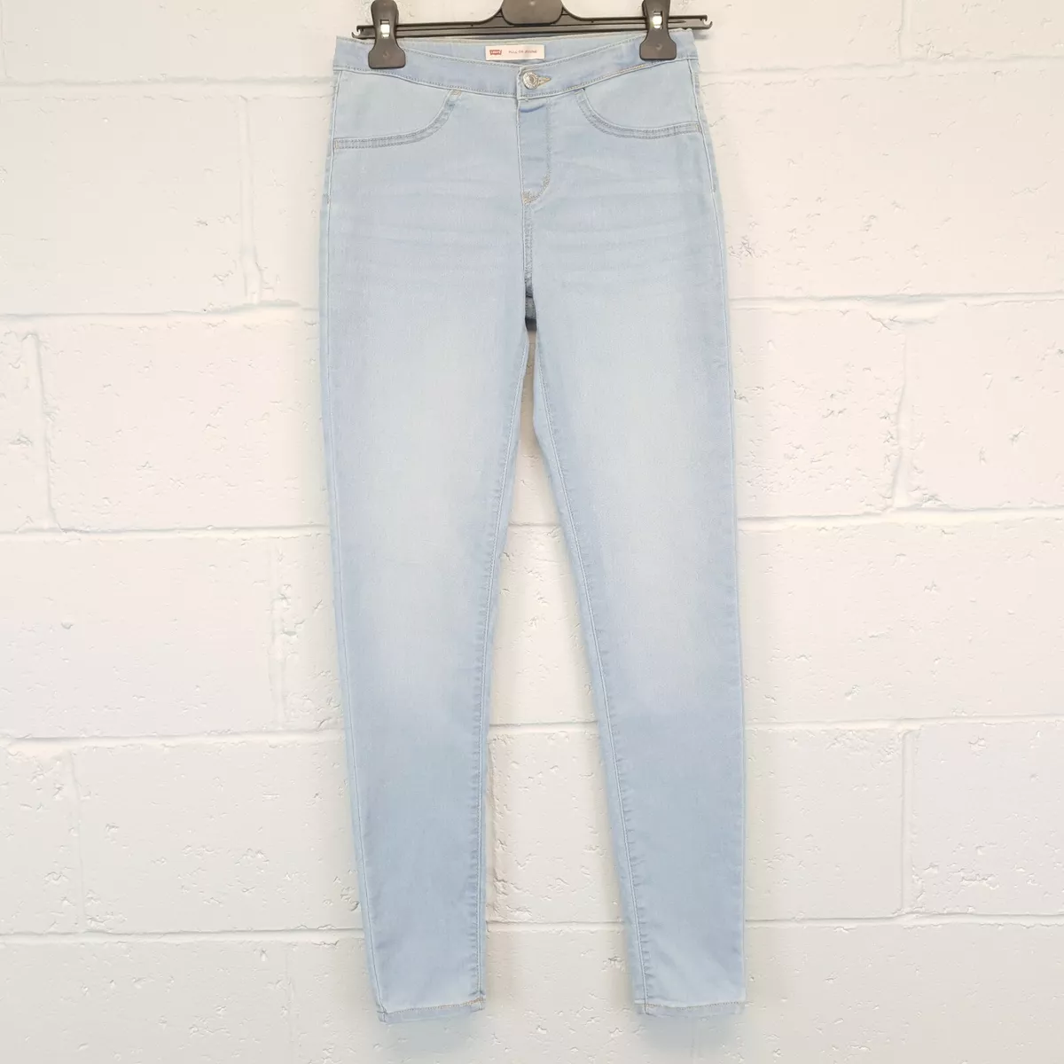 Levi's pull on jeggings top