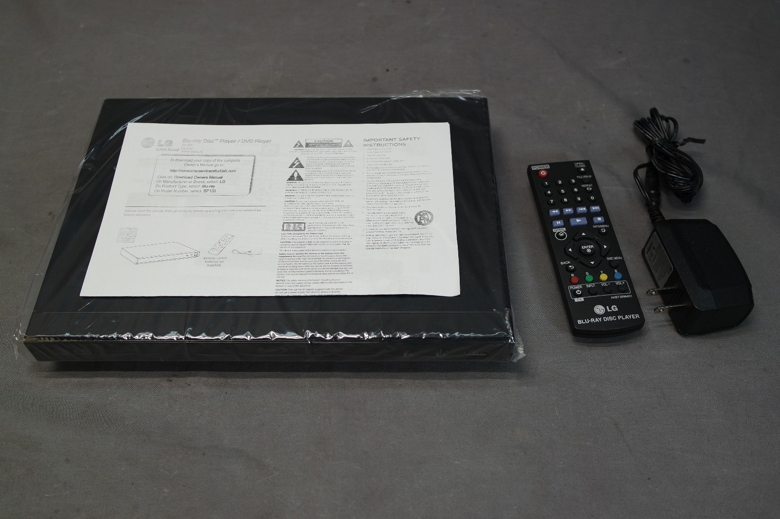 LG BD630 Network Blu-ray Disc Player with Remote & Owners Manual NEW IN BOX