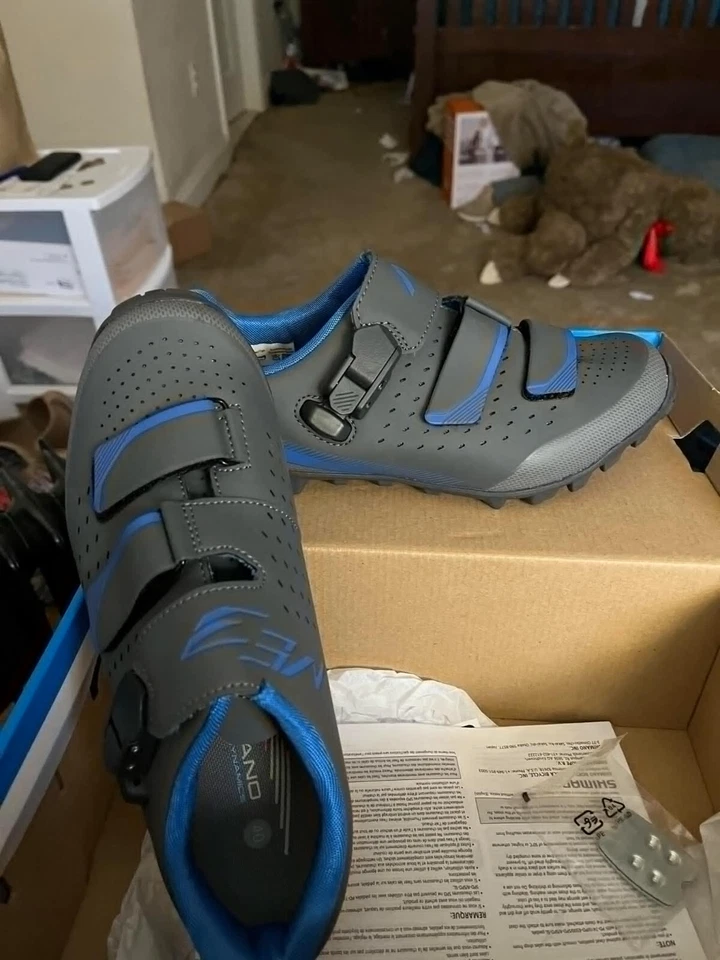 Zapatos de bicicleta de montaña para mujer - NUEVOS EN CAJA Foto 2 de 3