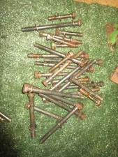 John Deere 4040 4230 6404 6600 head bolt kit AR47127