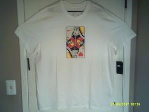 nike card t shirt