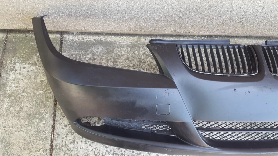 BMW SERIE 3 325i 328i 330i 2006-2008 cubierta de parachoques delantero OEM B152 Foto 3 de 4
