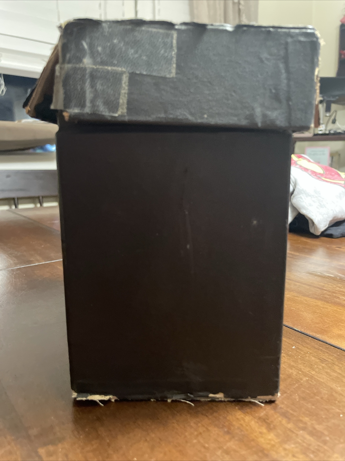 Picture 4 of 24