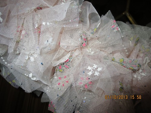 VALENTINE DOUBLE RAG WREATH--17"--#Y3 - Picture 20 of 24