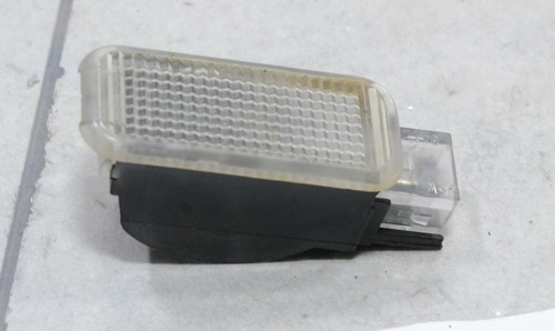 VW Passat 3BG Variant Bj 2001 Eistiegs Tür Leuchte vorne RECHTS #73097-F26