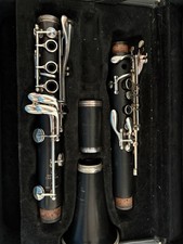 Buffet Crampon R13 Professional Bb Clarinet with 17 Silver Plated Keys...
