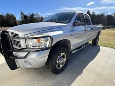 2006 Dodge Ram 2500 ST 4x4 full 8ft bed 4 door