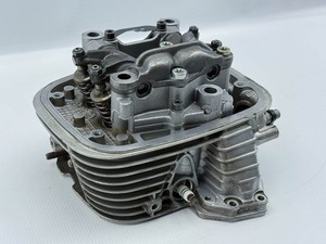 BMW R1150R Links Motor Zylinderkopf Left Engine Cylinder Head 7670533 (9) 04'
