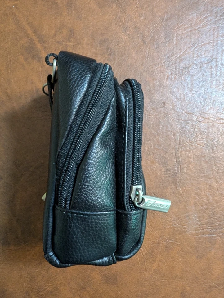 Targus pequena bolsa de couro preta para câmera com alça de transporte estojo compacto - Imagem 4 de 4