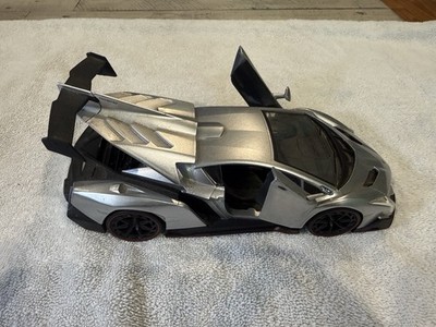 Jada Metals Die Cast Hyper-Spec Lamborghini Veneno model car