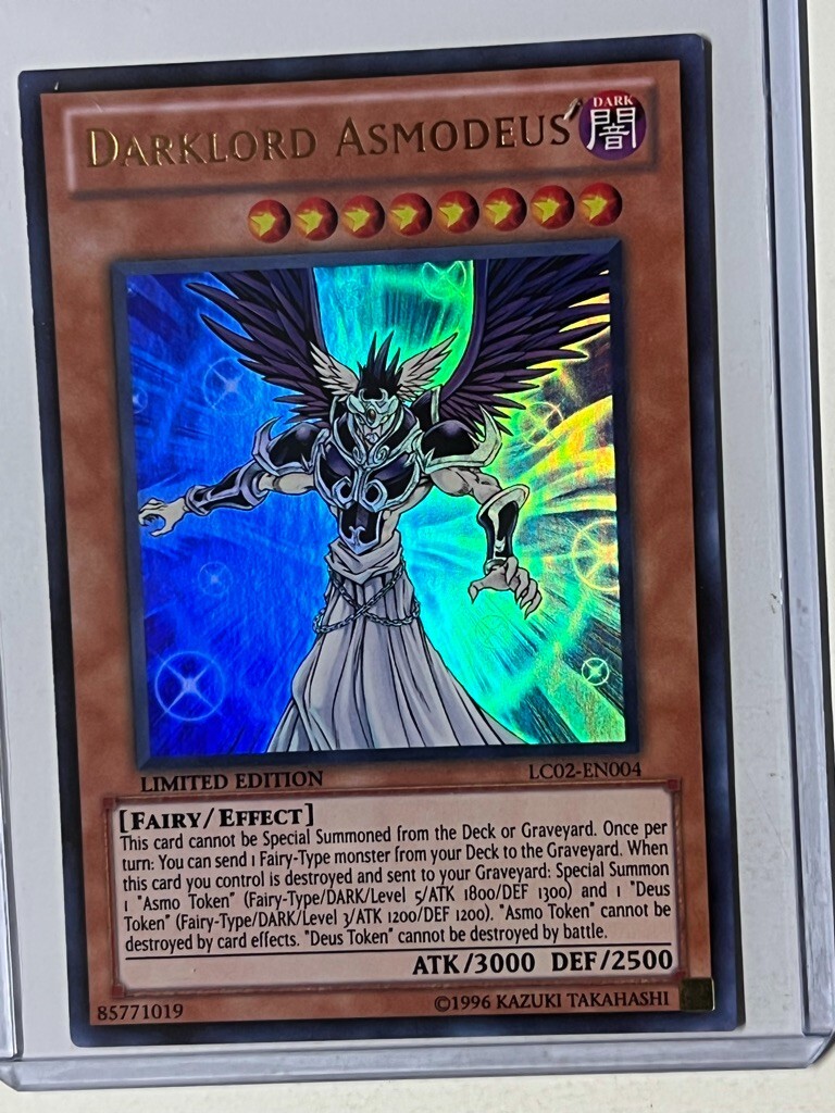 Yugioh - Darklord Asmodeus - LC02-EN004 - Ultra Rare Limited Yugioh - Darklord Asmodeus - LC02-EN004 - Ultra Rare Limited
