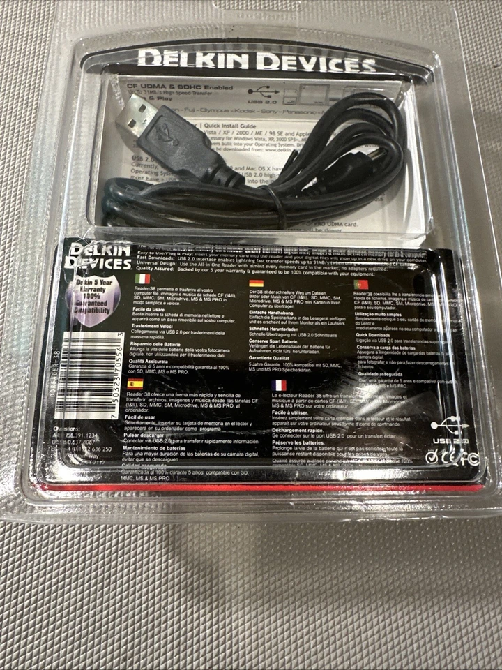 Delkin Devices 18-in-1 USB 2.0 Flash Memory Card Reader - Image 4 of 4