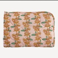 BNIB Kate Quinn Lily Classic Circle Quilt NEW