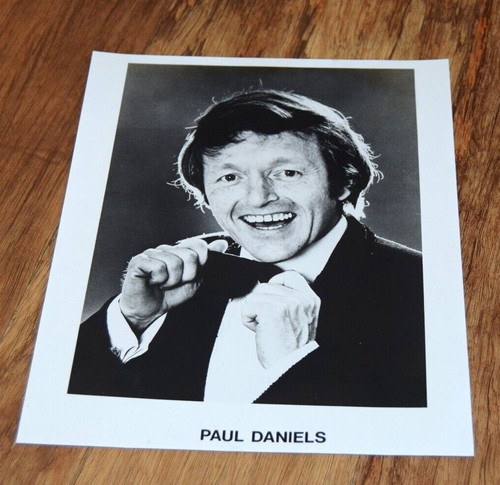 PAUL DANIELS  - TV MAGICIAN  - PHOTOGRAPH PHOTO  8 x 10  RETRO 1980s