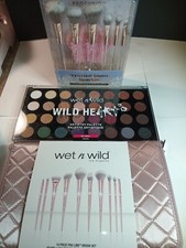 Wet N Wild Limited Edition 10 piece Pro Makeup Brush Set Holiday  32 Eyeshadow