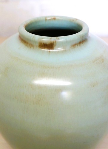 Vintage Studio Pottery Vase Celadon Green Disley C.D Nowel Mid Century VGC - Picture 2 of 7