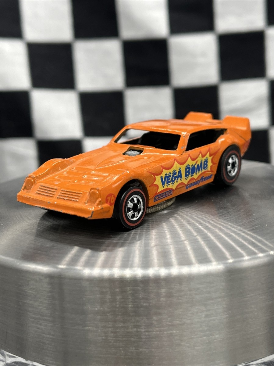 1975 Redline Hot Wheel - VEGA BOMB - ORANGE | eBay