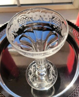 Super Qualität Viktorianisch Hohlstiel Sektglas Traube + Weinrebe Gravur
