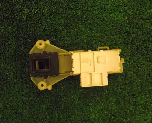 Waschmaschine INDESIT WIXL163UK TÜRSCHLOSS