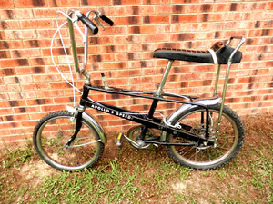 VINTAGE Ross Apollo 5 speed muscle bike  bicycle with banana seat