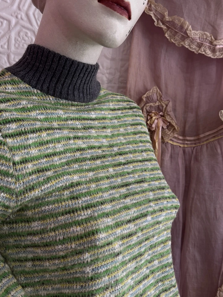 Suéter tejido cuello alto falso vintage años 60-rayas verdes-teñido espacial-mod-m Foto 2 de 4