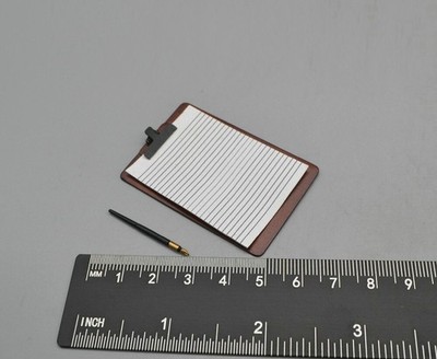 DID D80133 WWII German Radio Operator - Folder model