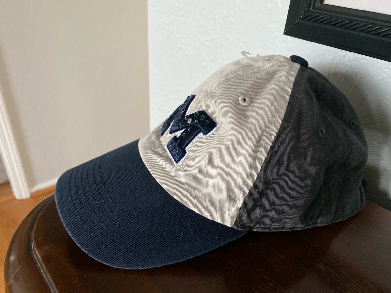 Picture 2 of 4