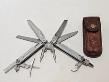 Leatherman Wave Multi Tool with Leather Sheath