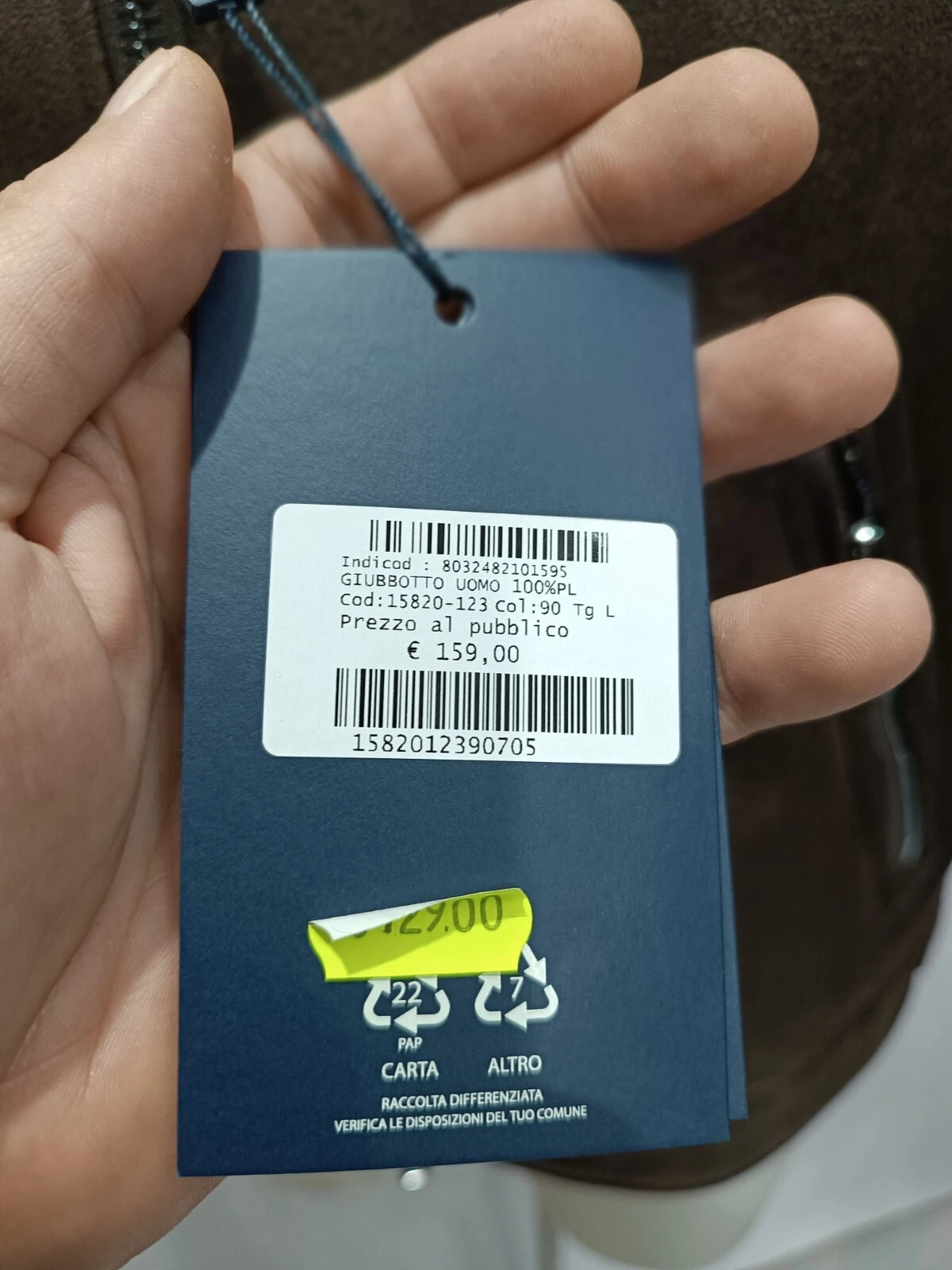 Foto 10 di 13