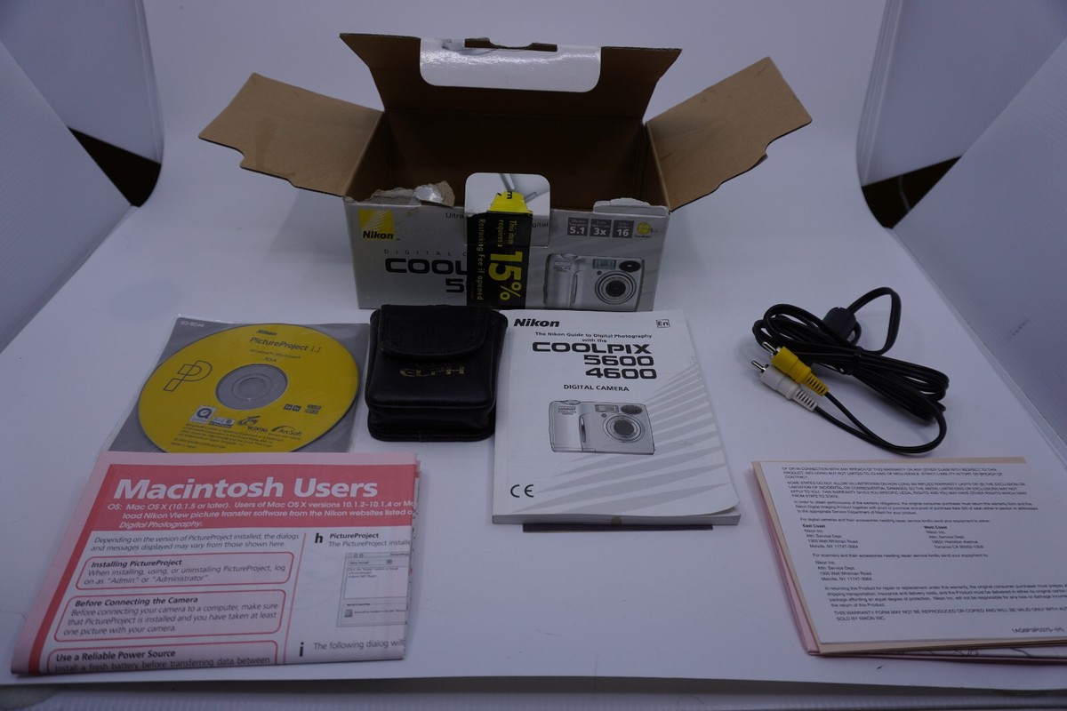 NIKON Coolpix 5600 Original box w/ Cables, Manual *READ* (No