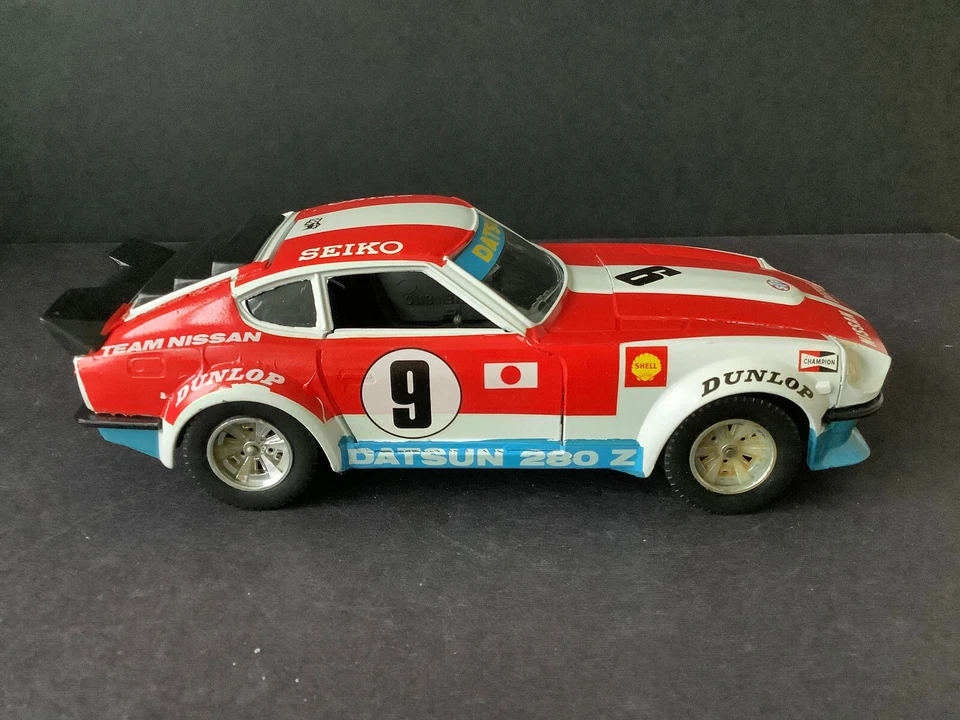 ✅Die-Cast Bburago 0133 1:24 Datsun 240 Z Team Nissan (CX78-55R20/3) - Bild 4 von 4