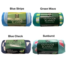 Member's Mark Water Resistant Outdoor Blanket with Zipper Pocket, 80"x80"