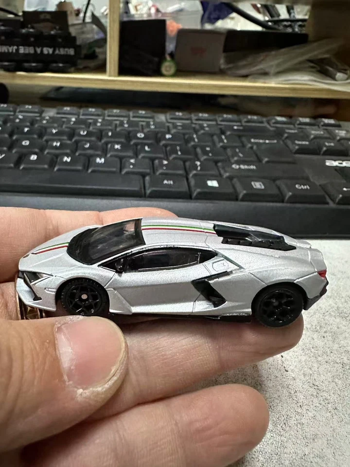 CCA 1:64 Lamborghini Revuelto Diecast Metal Model Car New in Box - Image 2 of 4