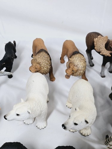 Schleich Animal Bundle Job Lot x 57 Animals - Schleich Hard Plastic Safari - Picture 13 of 22
