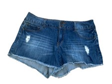 Refuge Cuttoff Distressed Blue Denim Button Zip Jeans Shorts Woman s Size 10
