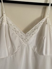 Vintage VANITY FAIR Full SLIP Ivory White Size 36 22  LONG Lace Bodice And Hem