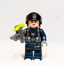 Lego Jurassic World Female ACU Tracker Minifigure w/ Aviator Cap 75926 (jw042)