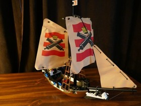 LEGO 6271 Imperial Flagship Pirates (Complete with Box & Instructions)