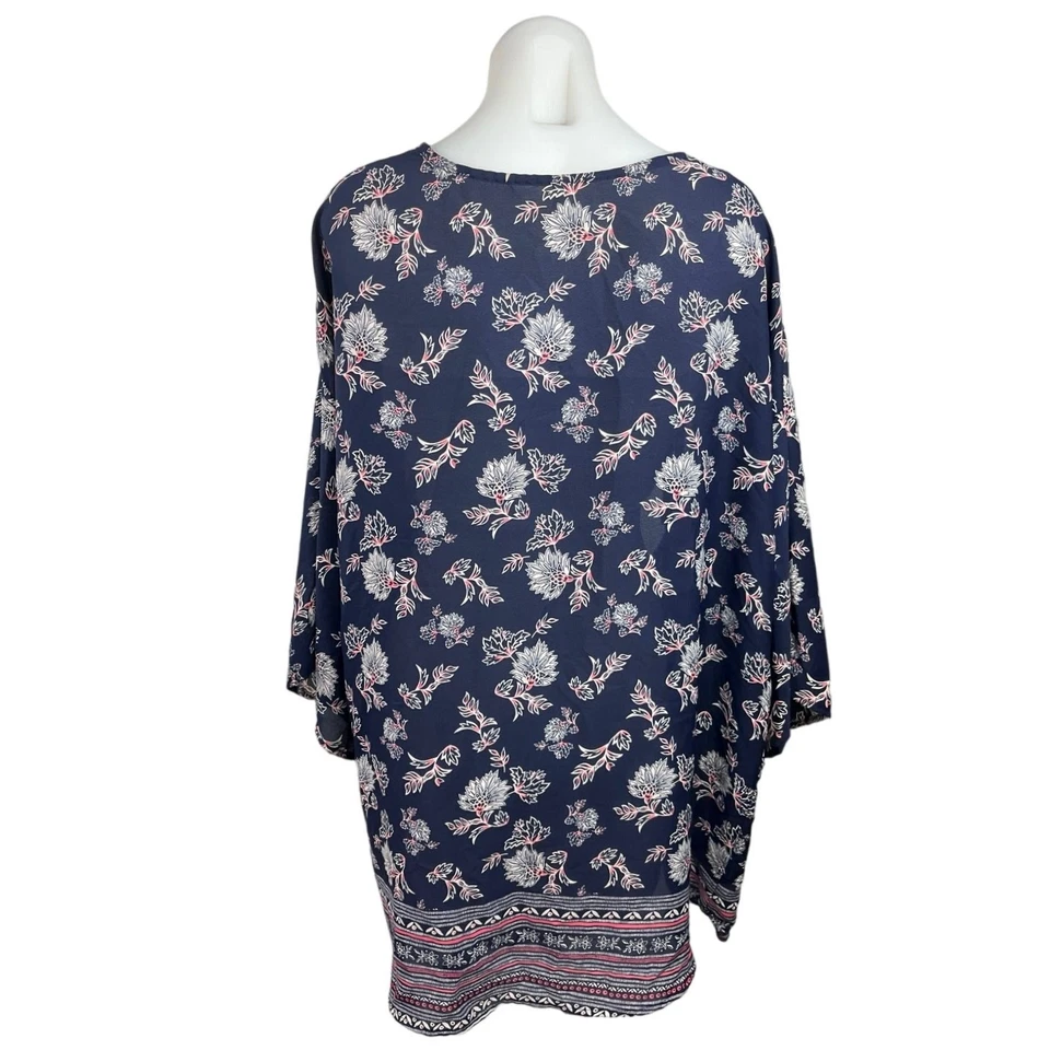 Cárdigan plumero Xhilaration azul marino floral con ribete de encaje kimono para nadar L/XL Foto 2 de 4