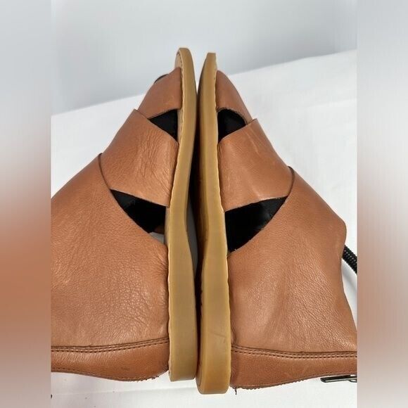 Born | Women’s Marlowe 7 Brown Leather Flat Sanda… - image 7